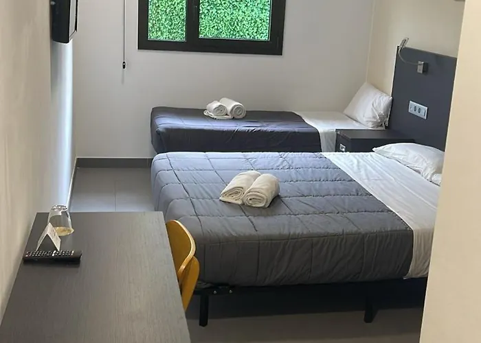 6 Bis Hotel