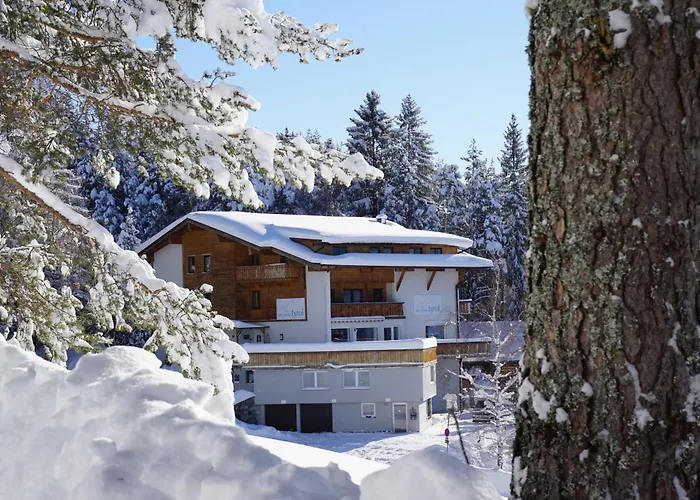 Hotel Pension Tyrol