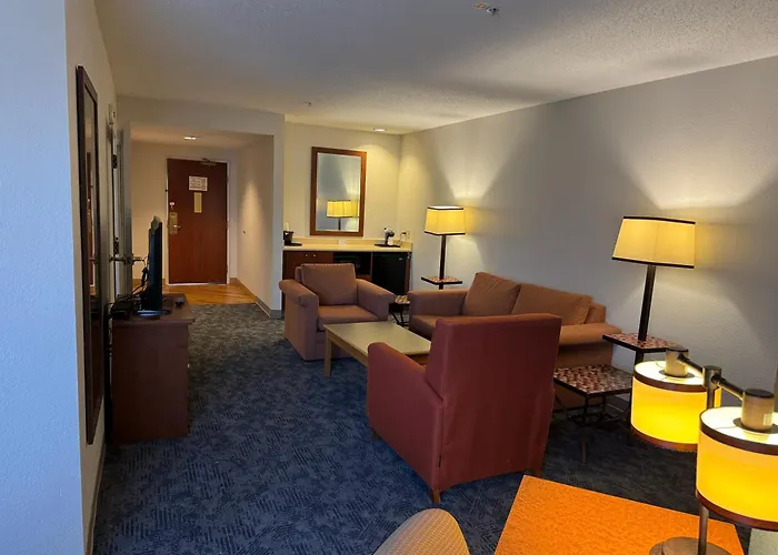 La Quinta By Wyndham Bannockburn-Deerfield