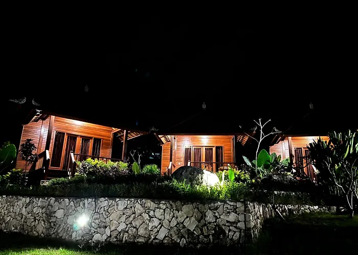 Sunset Hill Lembongan