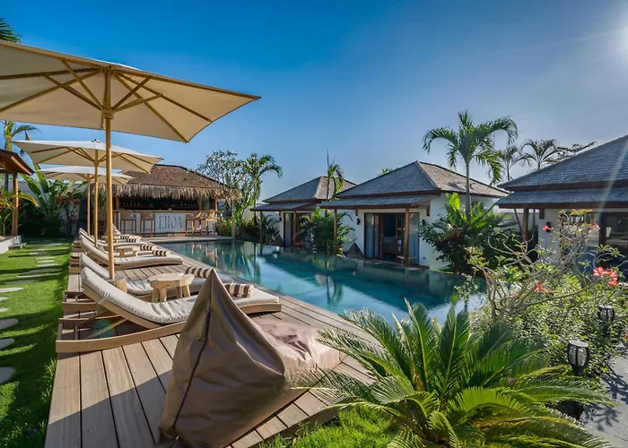 EHOA BALI Nyanyi Boutique Hotel - In front of entrance to NUANU