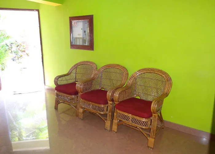 Hotel Thushara