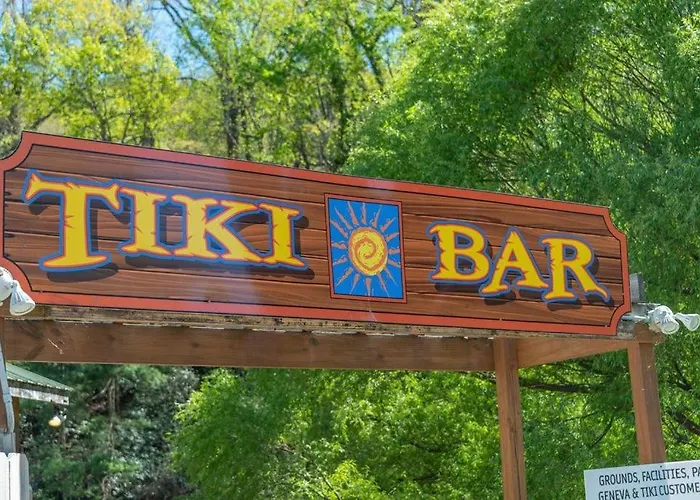 Geneva Hotel & Tiki Bar Chimney Rock