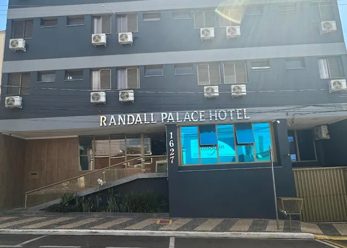 Randall Palace Hotel Sertãozinho