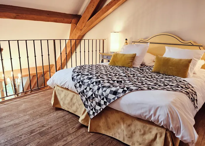 Hostellerie de la Tour d'Auxois