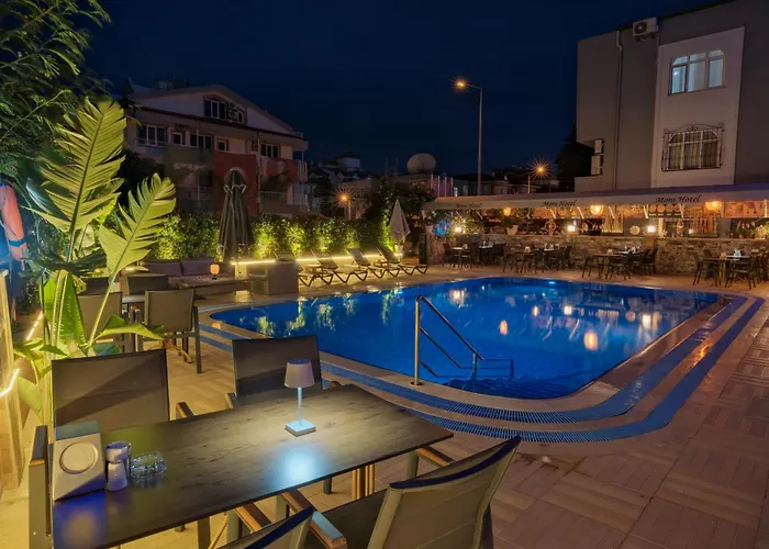 Moni Hotel