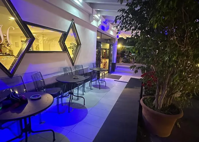 Hotel Clinton