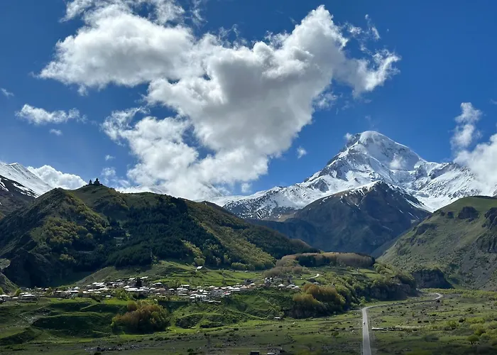 Hotel Axien Kazbegi