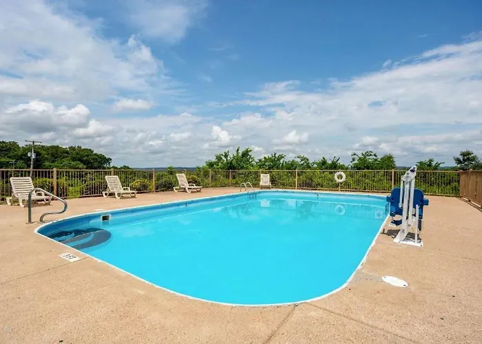 Days Inn By Wyndham Batesville Ar