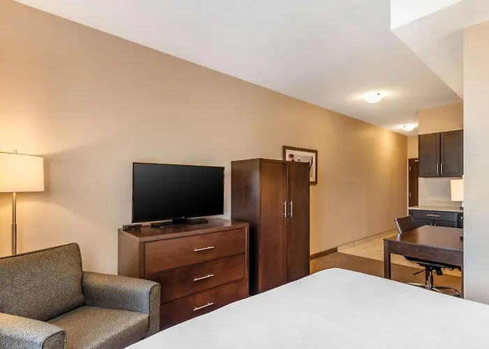 Best Western Plus Kindersley Hotel