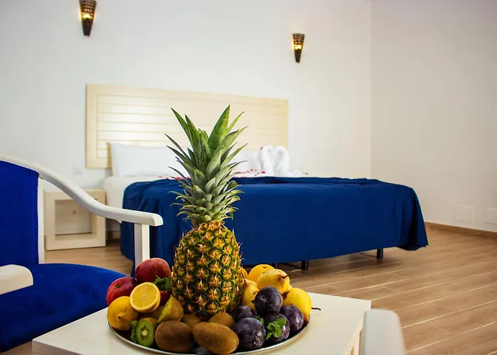 Hotel LIVVO Budha Beach