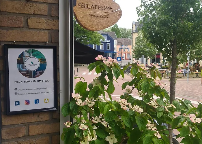 Feel At Home - Holiday Studio