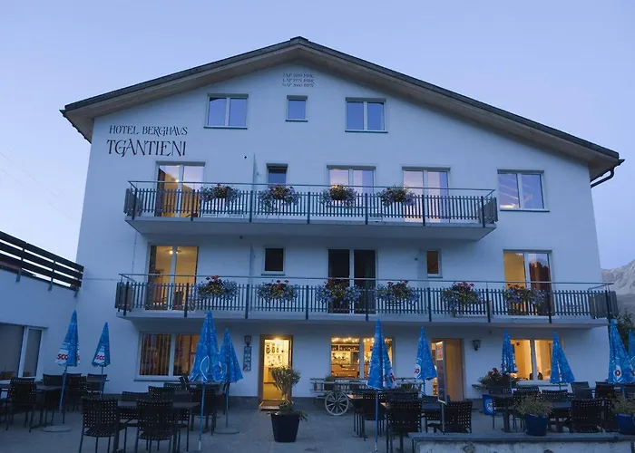 Berghotel Tgantieni