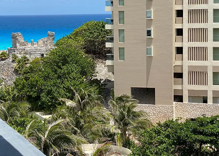 Condo In Ocean Front Resort Cancún