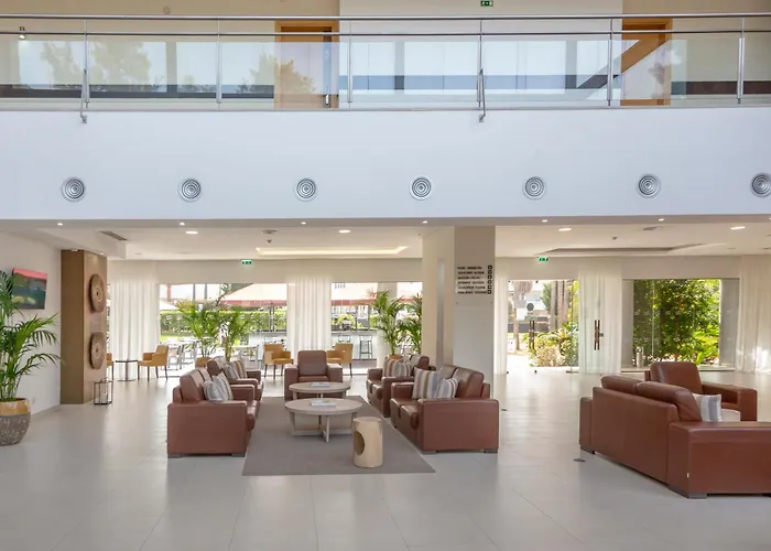 Areias Village Beach Suite Hotel