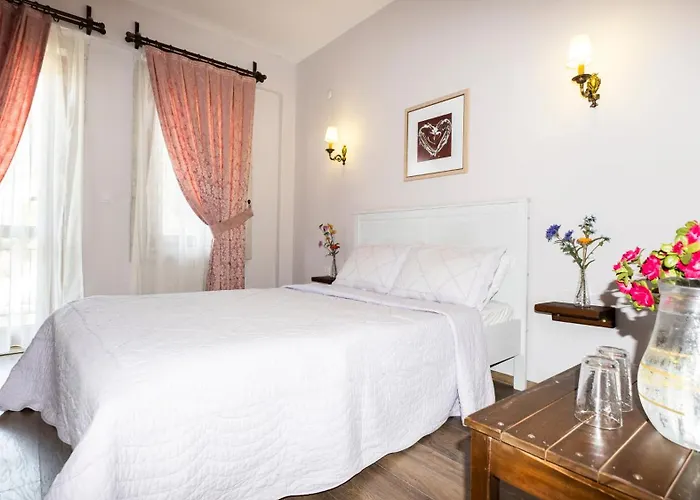 Karaburun Konak Hotel