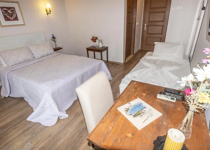 Karaburun Konak Hotel