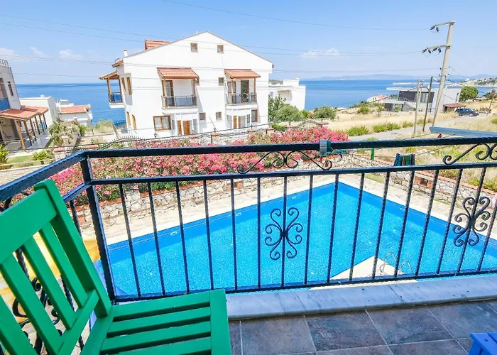 Karaburun Konak Hotel