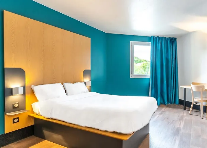 B&B HOTEL Aix-en-Provence Le Tholonet