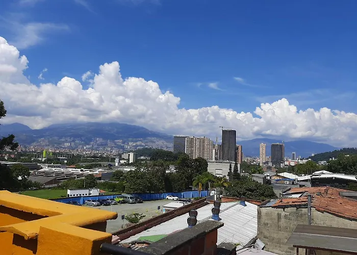 Poblado Guest House