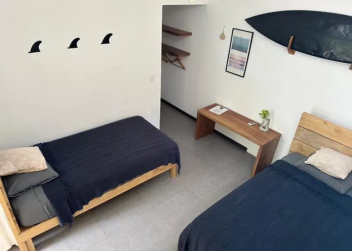 El Chante Surf House