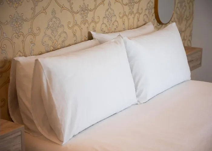 The Orange House Boutique Hotel And Upstairs Rooftop Bar Center Of La Cala De Mijas 100M From The Beach