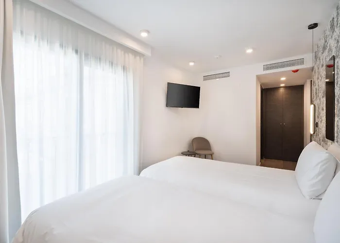 The Orange House Boutique Hotel And Upstairs Rooftop Bar Center Of La Cala De Mijas 100M From The Beach
