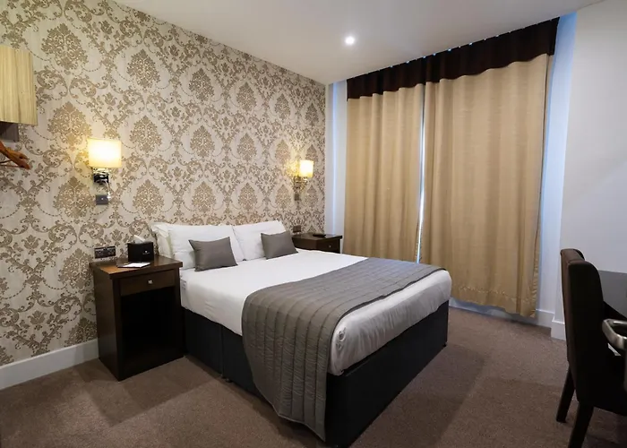 Grand Sapphire Hotel&Banqueting