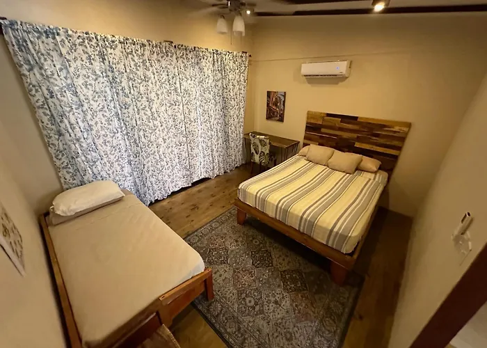 Bamboo River House And Hotel