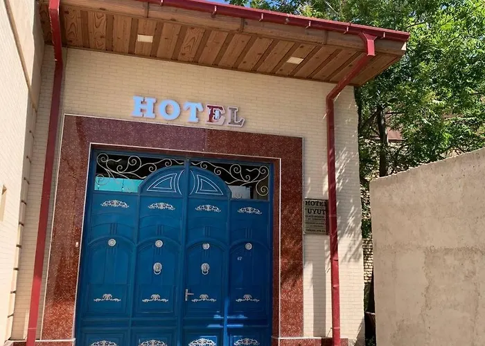 Uyut Guest House
