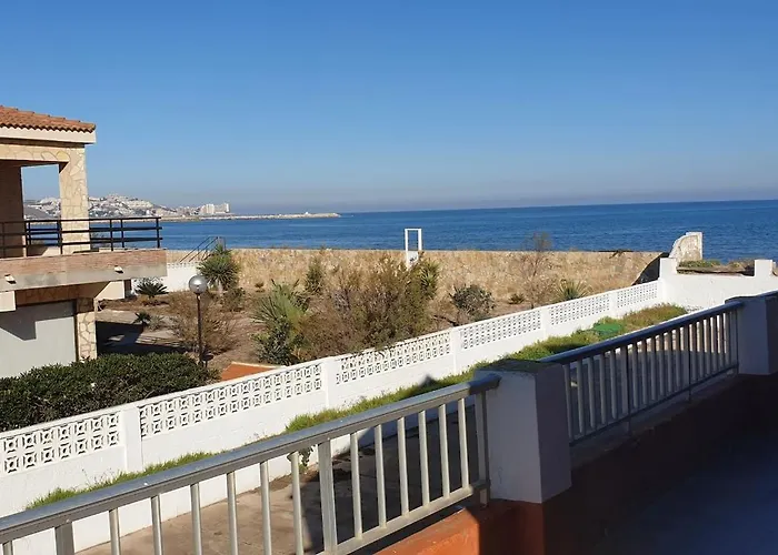 Vacansis Habitaciones Privada en una Villa a un paso del Mar en Cullera