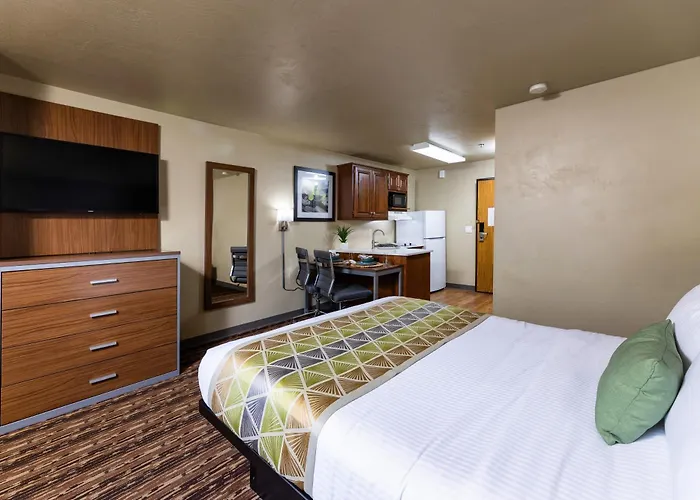 Extended Stay Airport