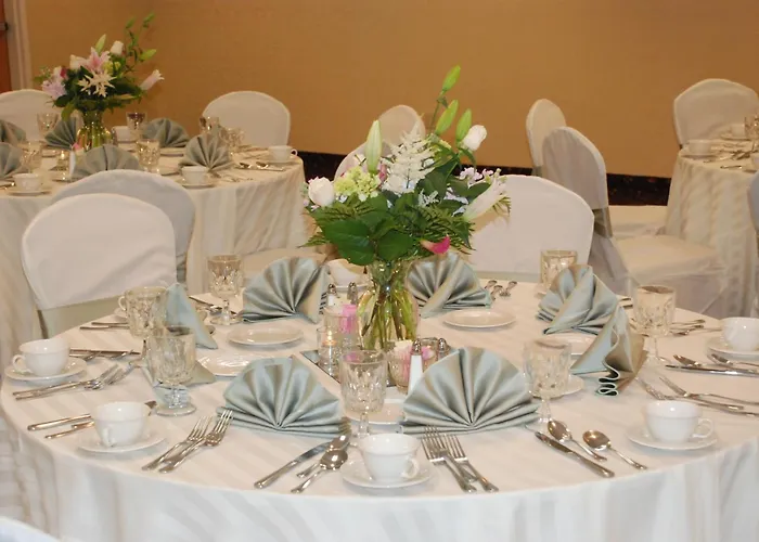 Holiday Inn & Suites Marlborough, An Ihg Hotel