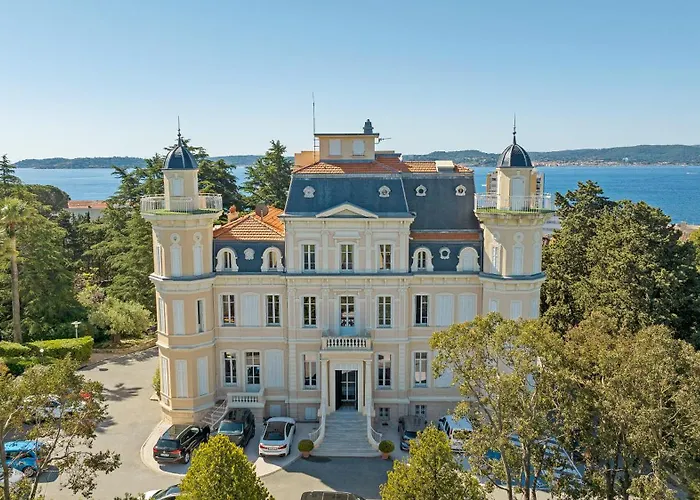 Hotel Les Tourelles Sainte-Maxime