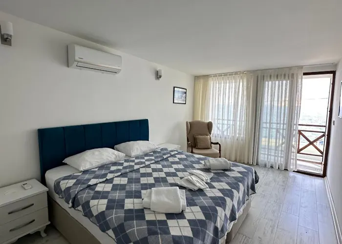 Giritli Rum Meyhanesi & Butik Otel