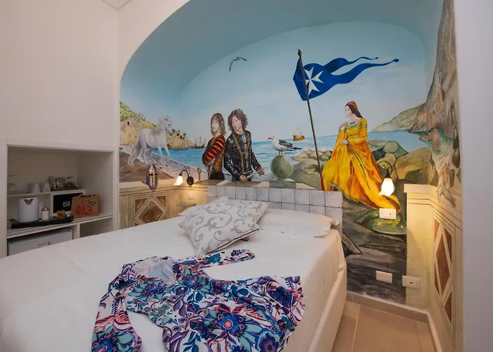Hotel Antica Repubblica In The Historical Center 2 Minutes Away,At 170Mt, From The Sea