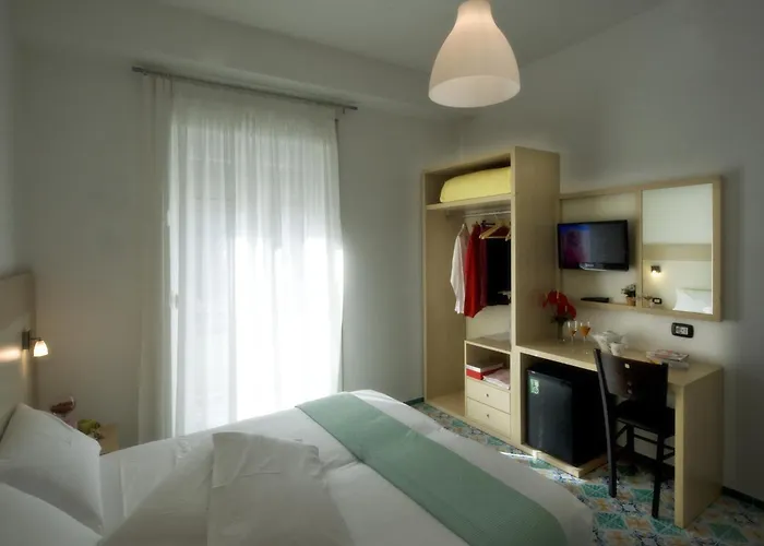 Hotel Torre Di Milo
