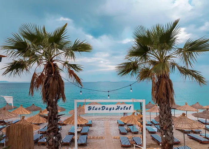 Hotel Blue Days