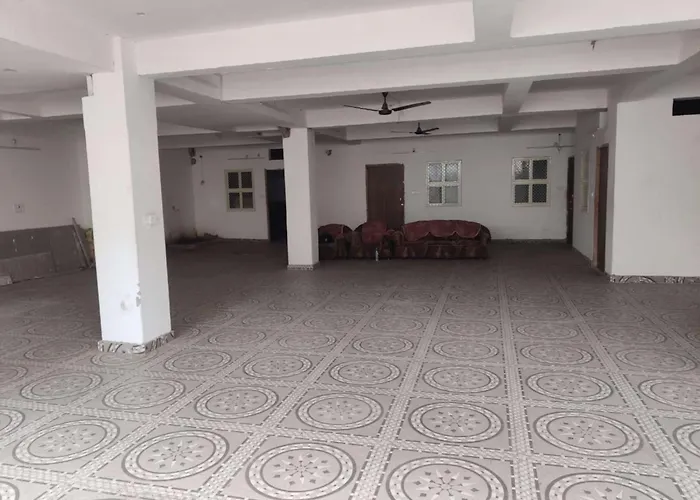Goroomgo Hotel Shri Ganga Mount View Munsyari