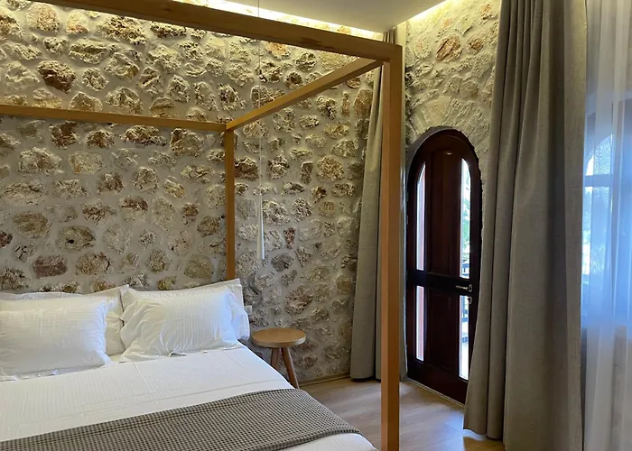 Valta Hotel