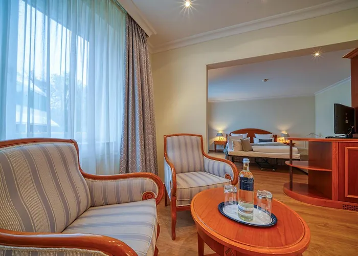 Parkhotel Am Glienberg By Fairway Hotels, Hotel Mit Pool Und Sauna
