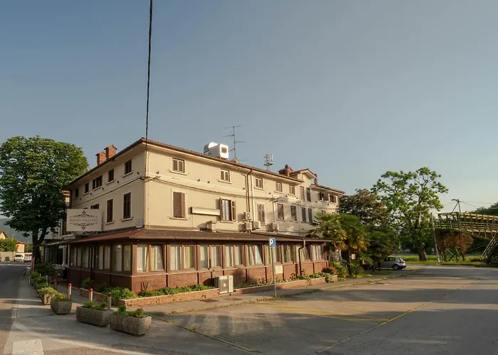 Hotel Paquito