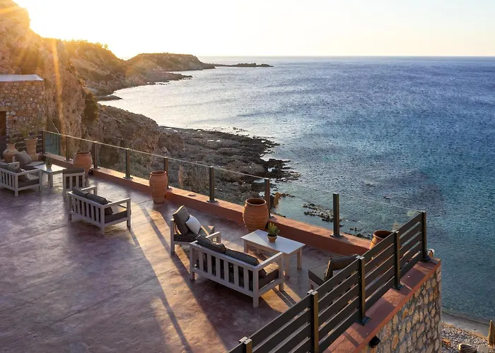 Stone Luxury Suites - Adults Only