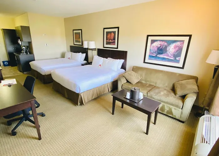 Ramada By Wyndham Westlock