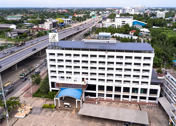 River Hotel The Budget