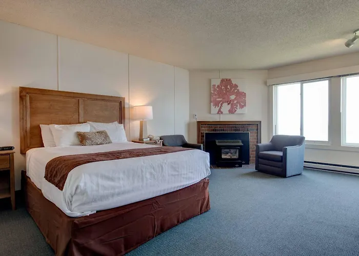 Ester Lee Oceanview Inn