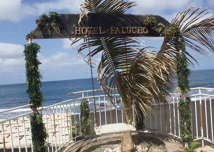 Falucho Paradise Beach