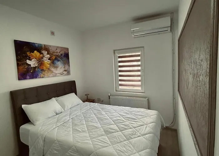 Greenhill Apartments