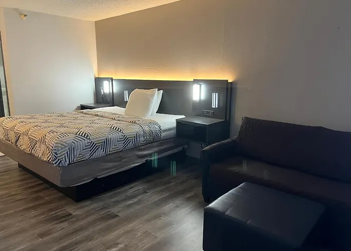 Economy Suites - Tulsa Airport