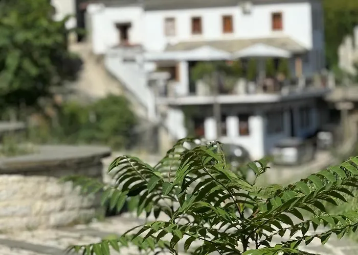 Castle Hotel